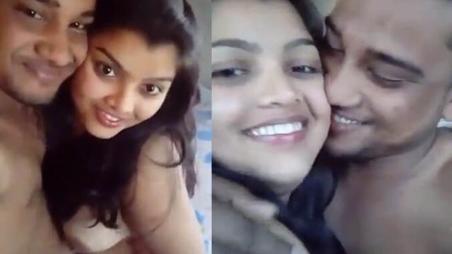 Hottest Indian Girlfriend Enjoying Romance