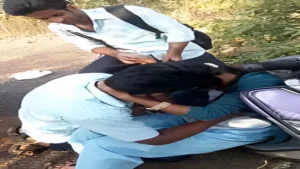 Indian College Students Kissing Outdoor mms