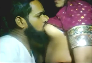 Indian Auntie Fucked by Neighbour Muslim Guy in the Home