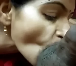 Young Indian Mallu Giving an Amazing Blowjob