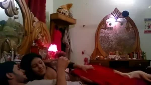 Hot Indian Bhabhi Having Sex With Her Young Neighbour