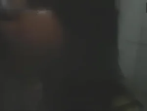 Amateur Indian Couple Having Sex in the Bathroom