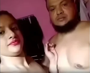 Indian Bengali Boudi With Nice Big Tits