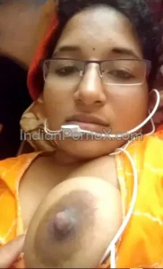 Indian Girlfriend Showing Milky Boob on Video Call