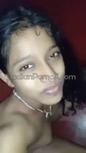 18 Years Old College Girlfriend Showing Virgin Pussy