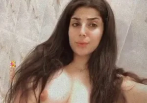 Beautiful Pakistani Girl Nude Show