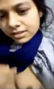 Bangle Babe Showing Boobs with Boyfriend on Video Call