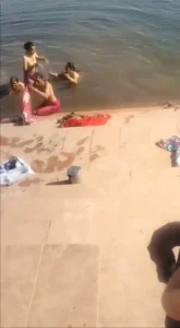 Indian Group Topless Bhabhi Bathing in Pond