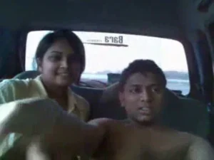 Punjabi Girlfriend Fucking Inside Car