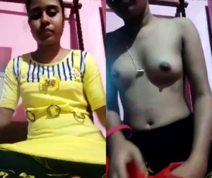 Desi Girl Small Boobs Showing to Her Lover