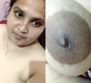 Mature Indian Aunty Big Boobs Showing