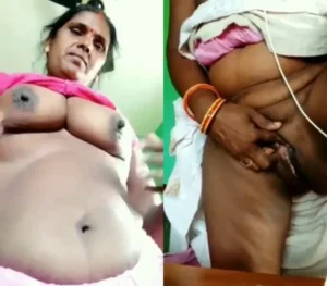 Mature Aunty Showing Her Boobs and Dirty Pussy