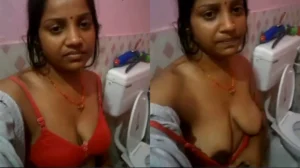 Desi Bhabhi Showing Her Small Hair Pussy