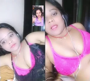 Village Bhabhi Boobs Show Online