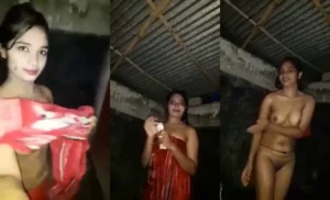 Naughty Young Girl Hot Bathing
