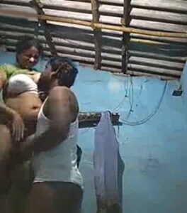sexy Indian aunty porn doing xxx with husband friend mms